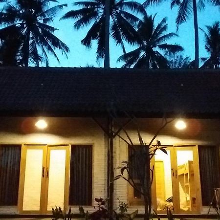 Jungle House - Surf & Stay ปูลูกาน ภายนอก รูปภาพ