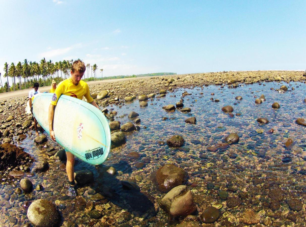 Jungle House - Surf & Stay ปูลูกาน ภายนอก รูปภาพ