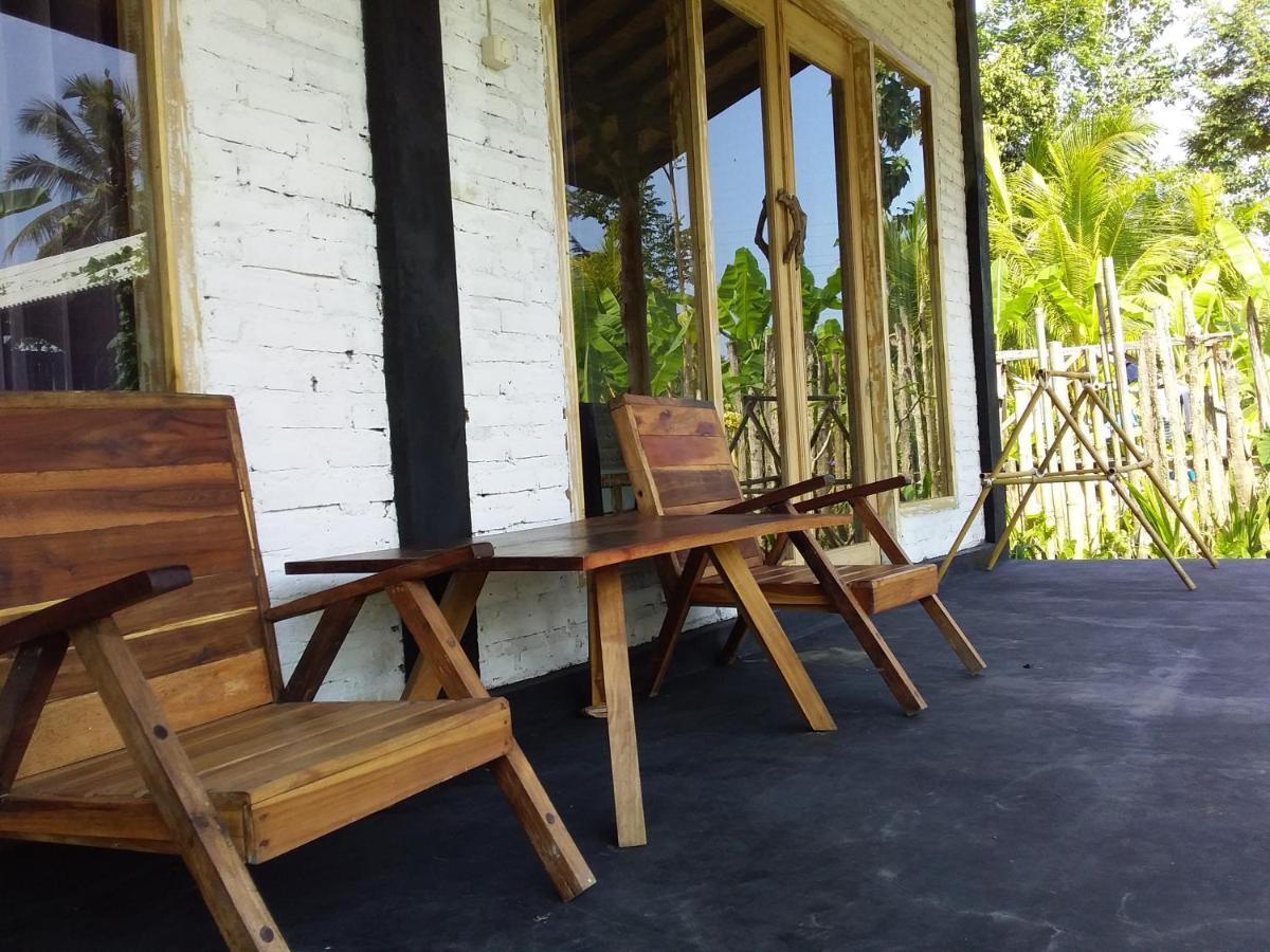 Jungle House - Surf & Stay ปูลูกาน ภายนอก รูปภาพ