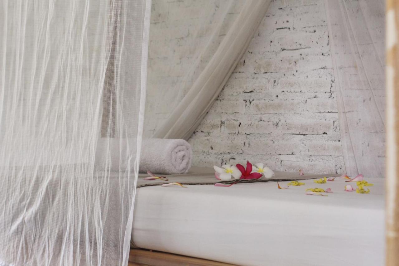 Jungle House - Surf & Stay ปูลูกาน ภายนอก รูปภาพ