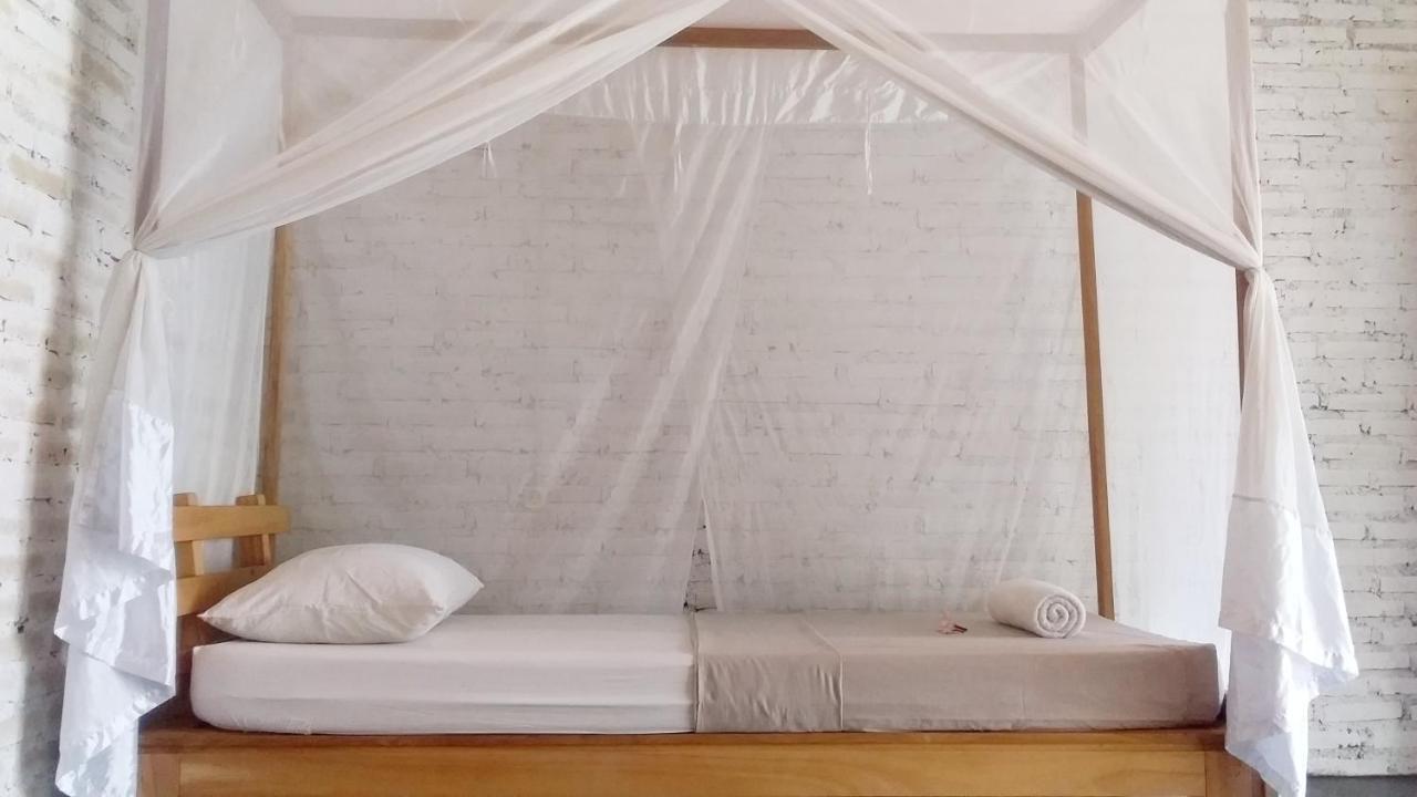 Jungle House - Surf & Stay ปูลูกาน ภายนอก รูปภาพ