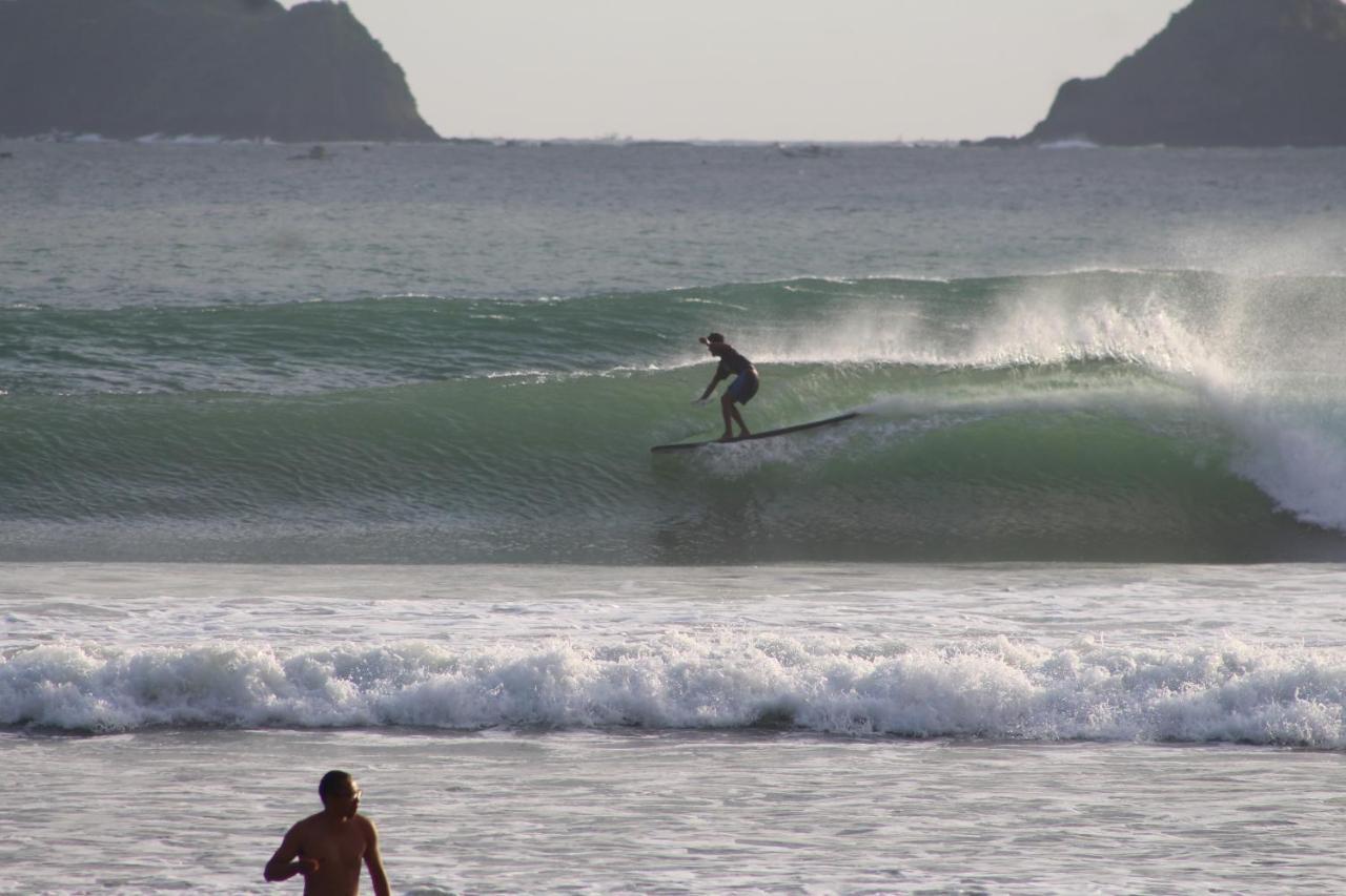 Jungle House - Surf & Stay ปูลูกาน ภายนอก รูปภาพ