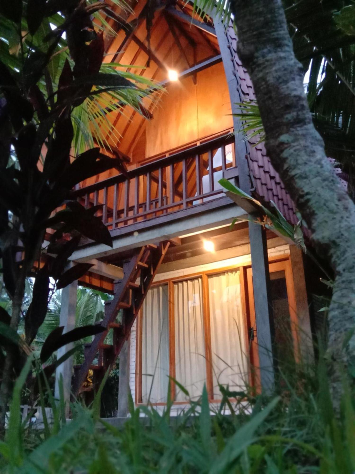 Jungle House - Surf & Stay ปูลูกาน ภายนอก รูปภาพ