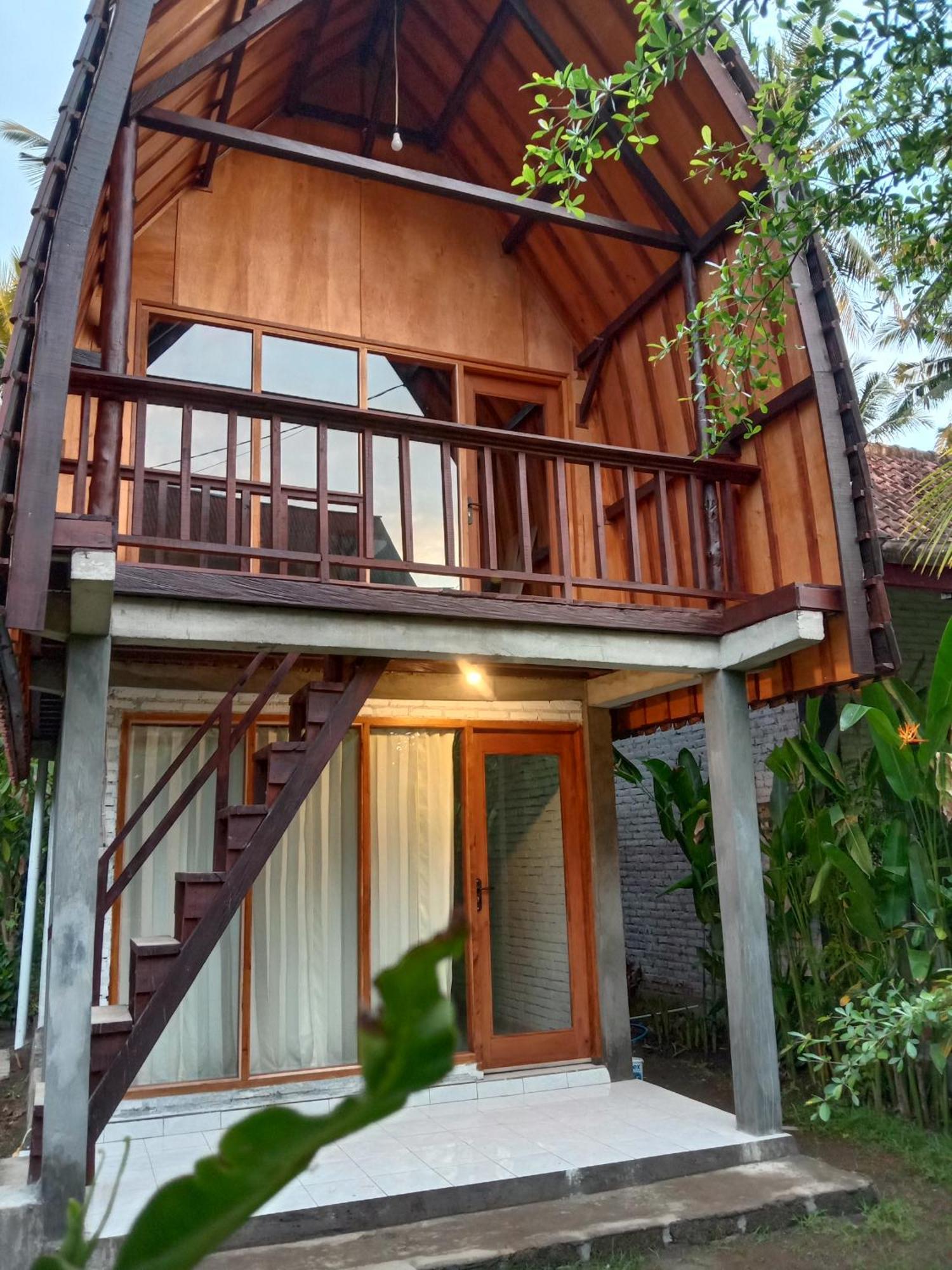 Jungle House - Surf & Stay ปูลูกาน ภายนอก รูปภาพ