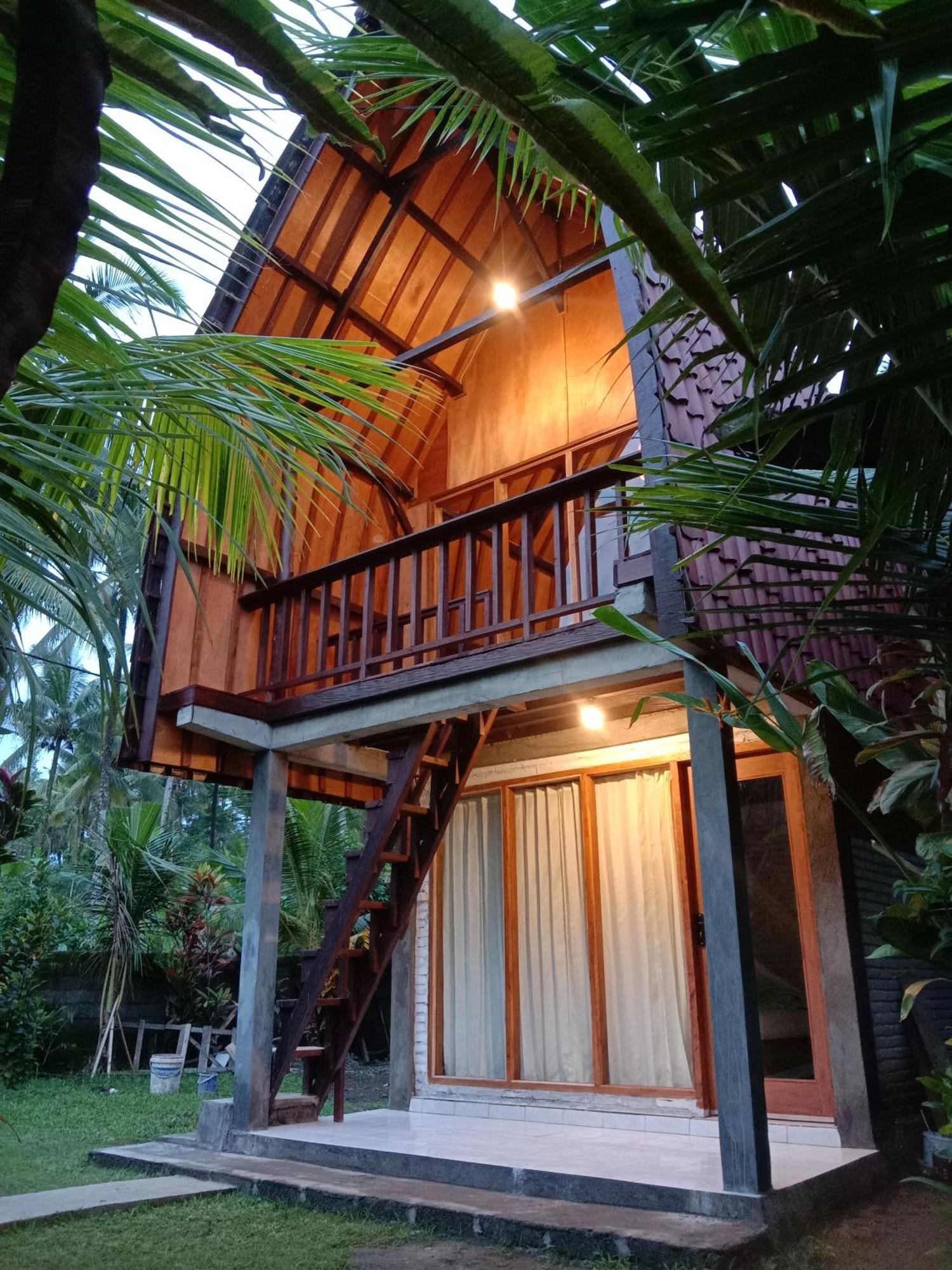 Jungle House - Surf & Stay ปูลูกาน ภายนอก รูปภาพ